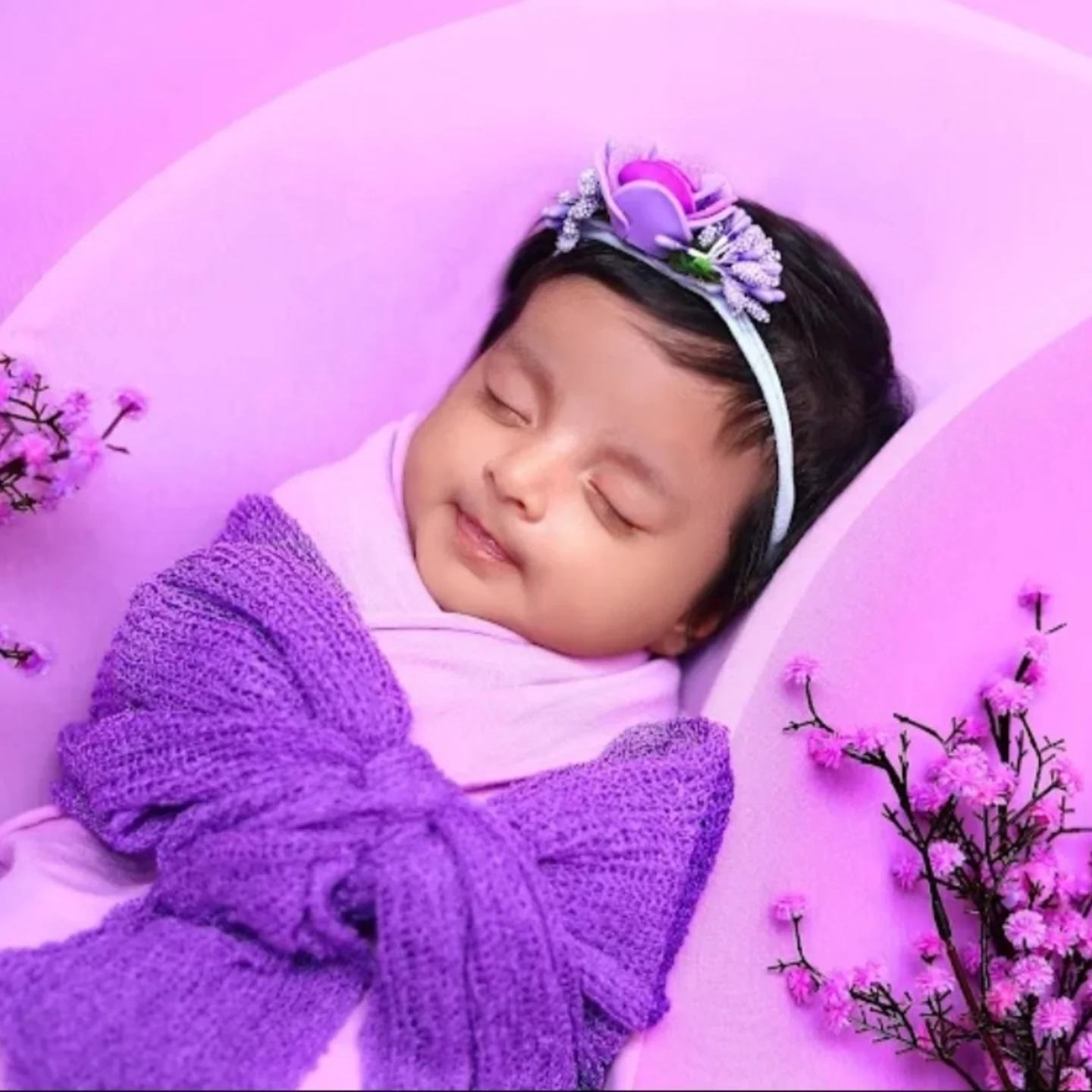 Newborn themed portrait setup