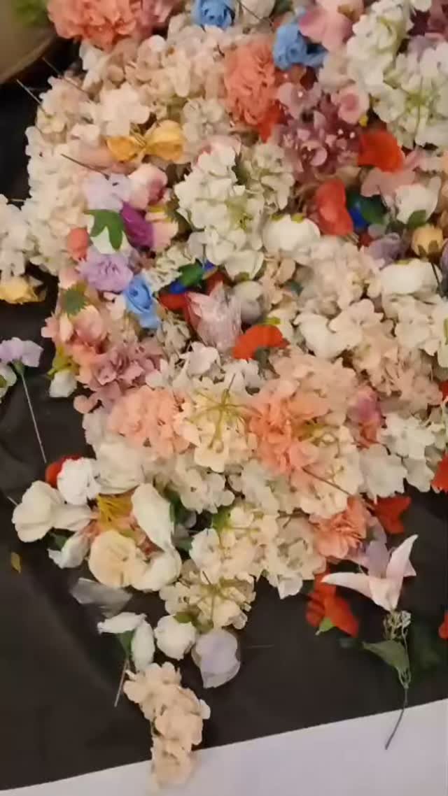 Mixed floral arrangement